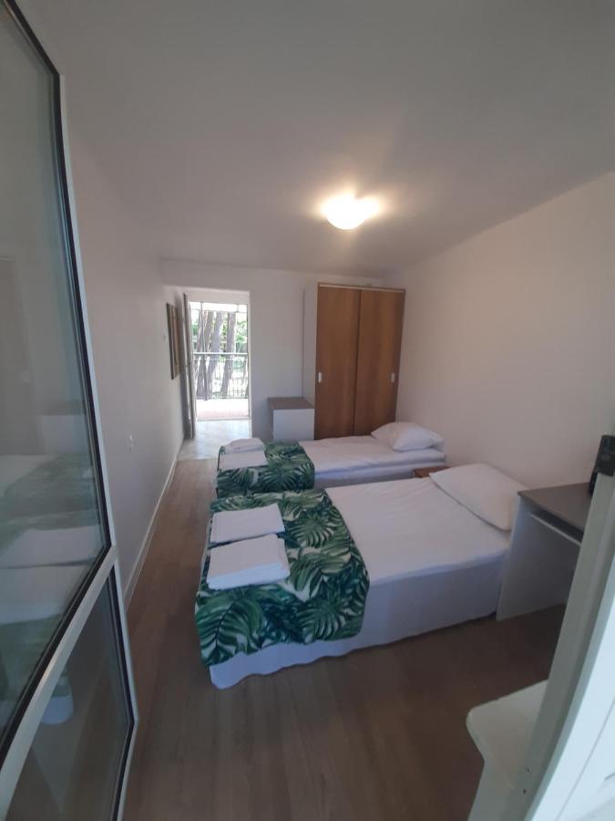 Hotel Domki Osrodek Wypoczynkowy Neptun à Ujście-Darłowskie Extérieur photo