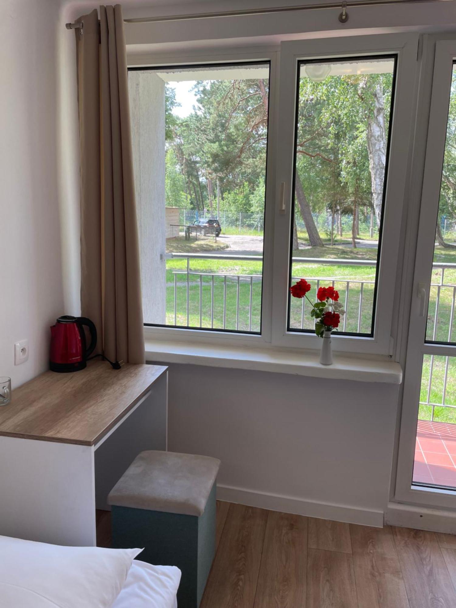 Hotel Domki Osrodek Wypoczynkowy Neptun à Ujście-Darłowskie Extérieur photo