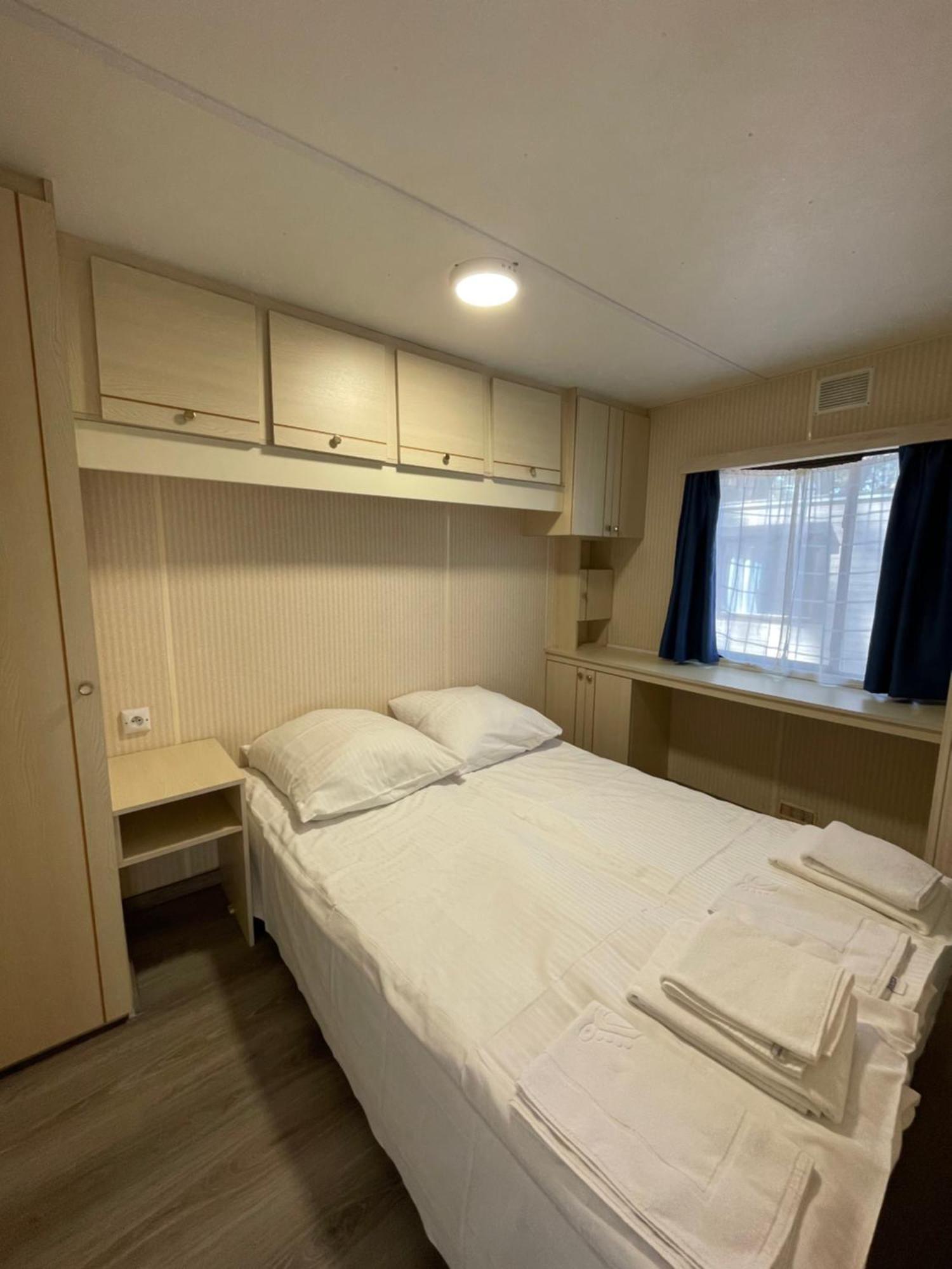 Hotel Domki Osrodek Wypoczynkowy Neptun à Ujście-Darłowskie Extérieur photo